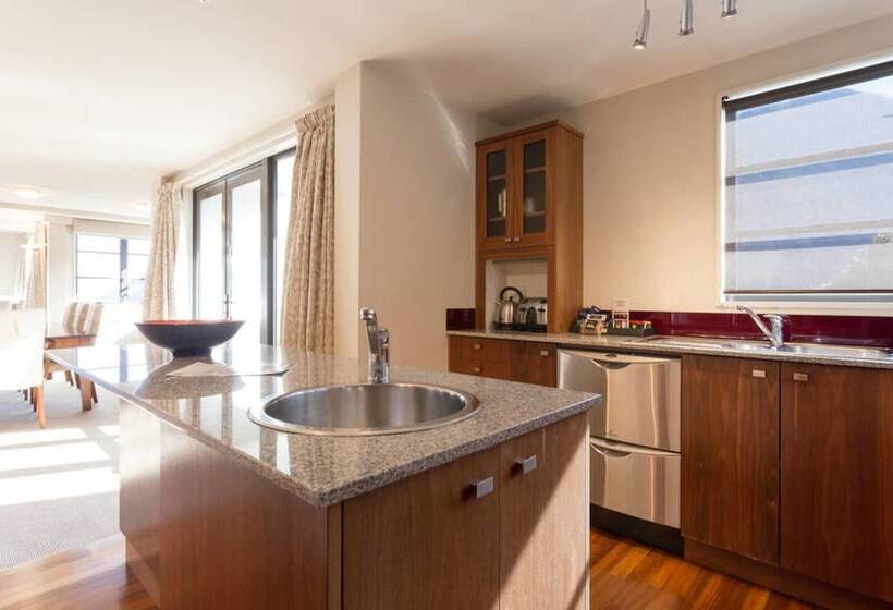 Апартаменты Пентхаус 1 Спальня, The Glebe Apartments
