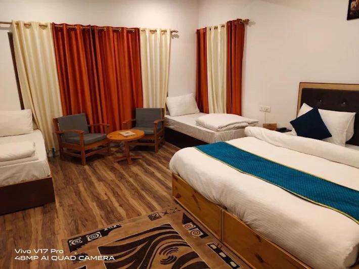 Номер Стандарт с Балконом, Sankar Residency