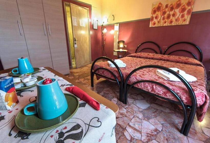 اتاق استاندارد سه تخته با سرویس بهداشتی مشترک, Soggiorno Fortezza Fiorentina