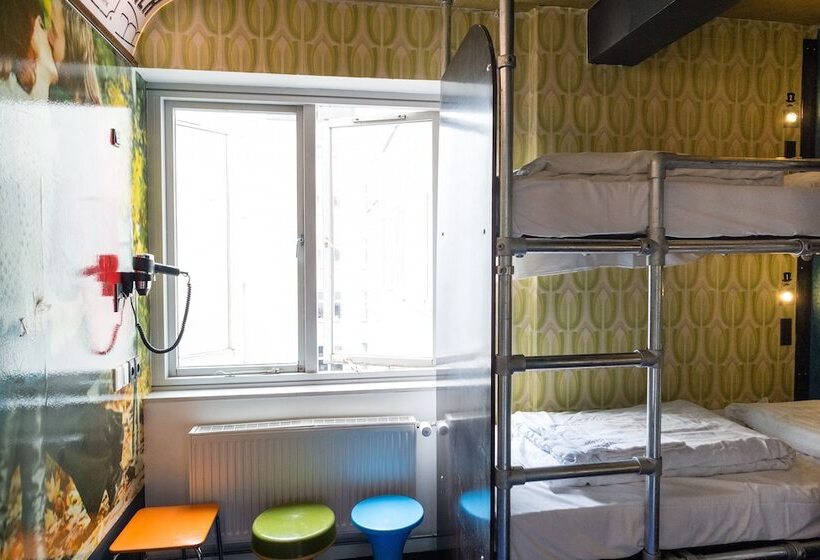 스탠다드 룸 공동 욕실, Copenhagen Downtown Hostel