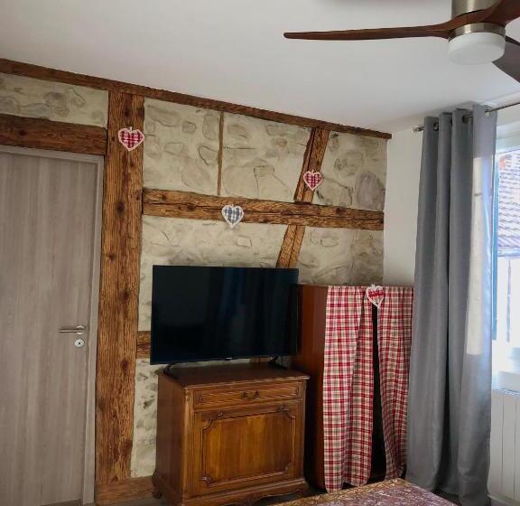 Люкс Deluxe Кровать Кинг, Au Repos Des Vignes, Chambres D Hôtes