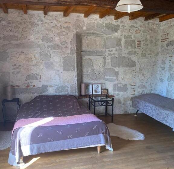 Номер Deluxe, Chez Sophie  Chambres D’hôtes, Gîte Et Gîte équestre