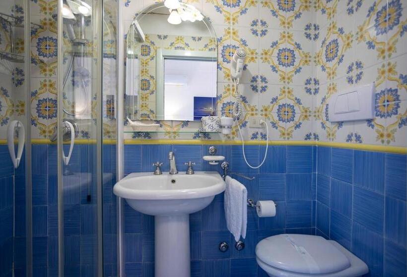 Номер Стандарт Вид на Море с Террасой, Locanda Costa D'Amalfi