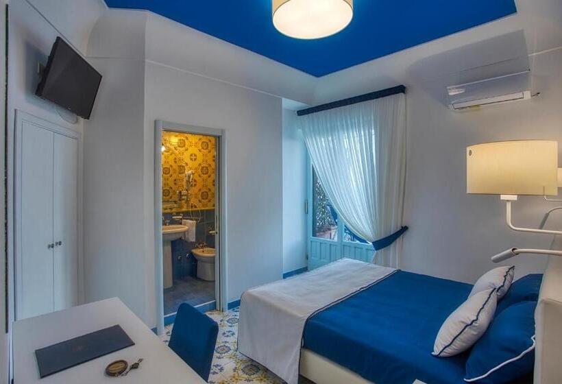 Номер Стандарт Вид на Море с Террасой, Locanda Costa D'Amalfi