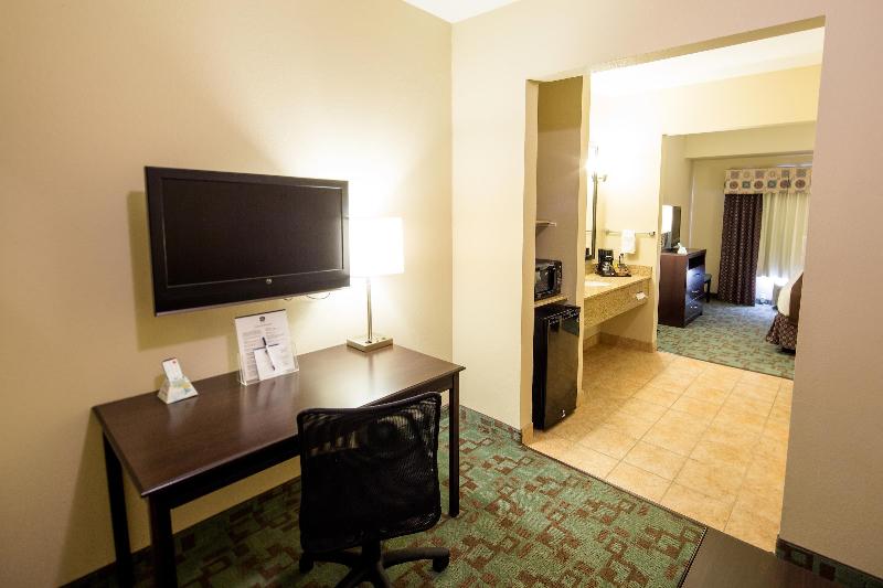 سوئیت با تخت بزرگ, Best Western Plus Eastgate Inn & Suites