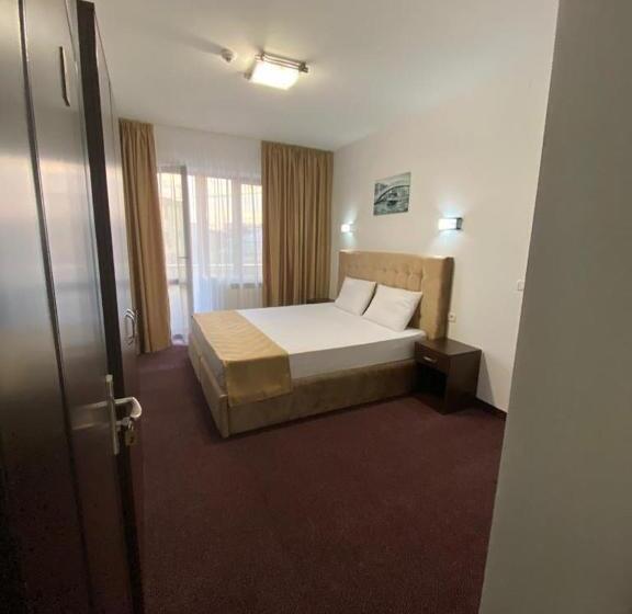 اتاق لوکس با تخت بزرگ, Prestige House