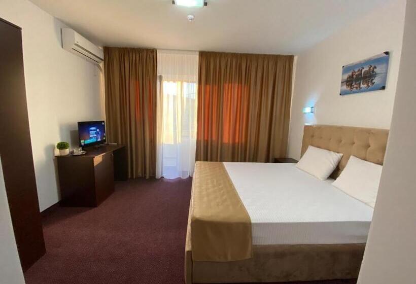 اتاق لوکس با تخت بزرگ, Prestige House