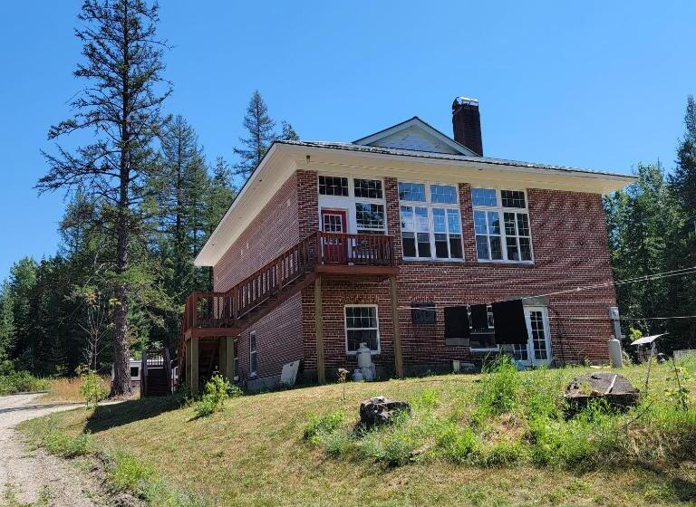 Номер Стандарт, The Colburn Schoolhouse   Geography Suite