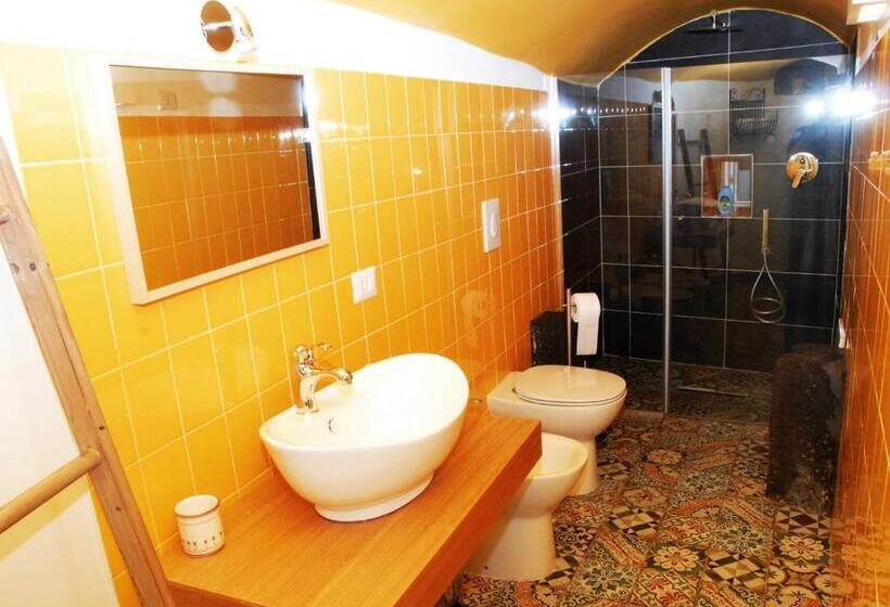 اتاق استاندارد سه نفره, B&b Nonno Carmine