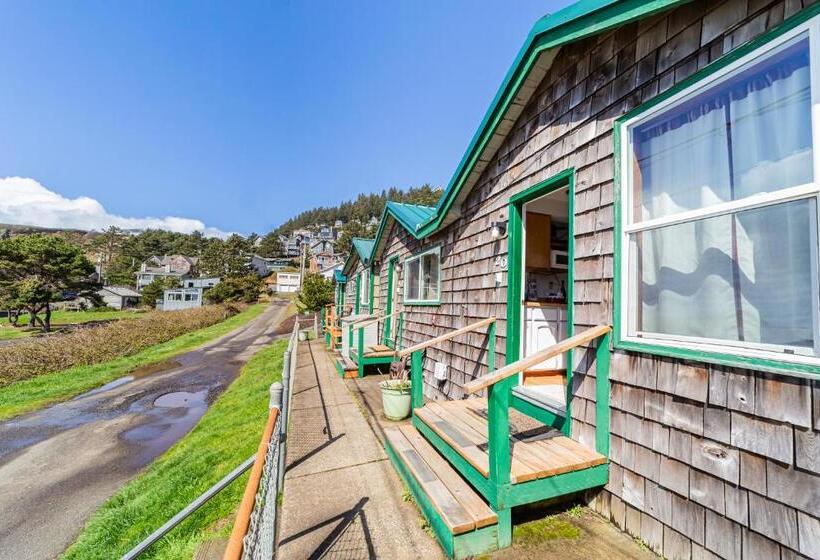 Номер Стандарт, Oceanside Ocean Front Cabins