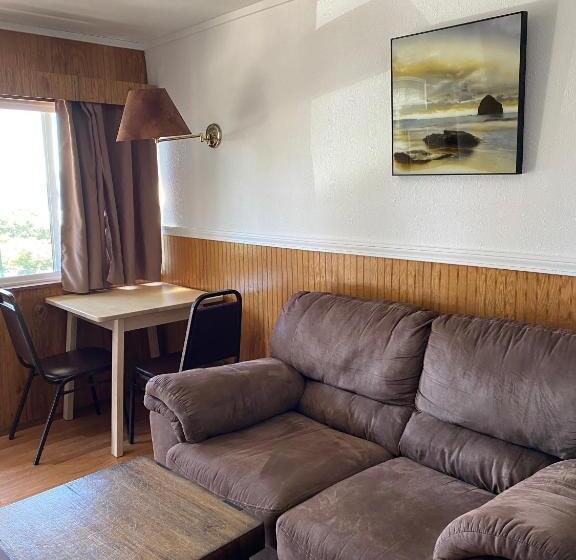 スタンダードルーム, Oceanside Ocean Front Cabins