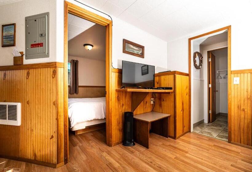デラックスルーム, Oceanside Ocean Front Cabins