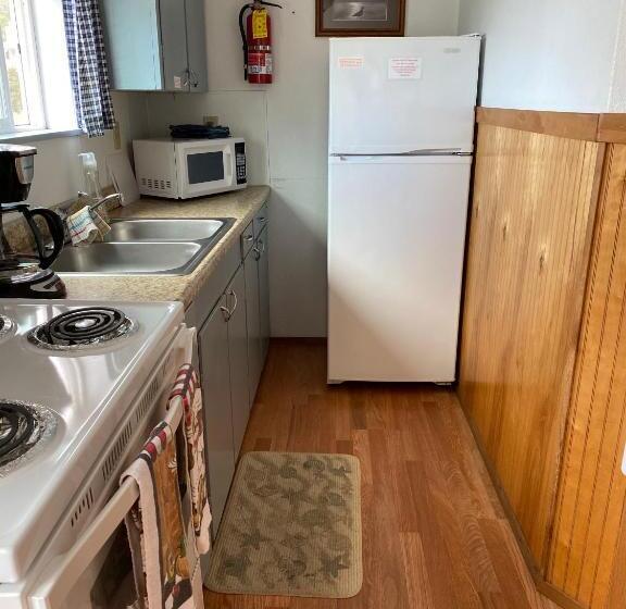 デラックスルーム, Oceanside Ocean Front Cabins