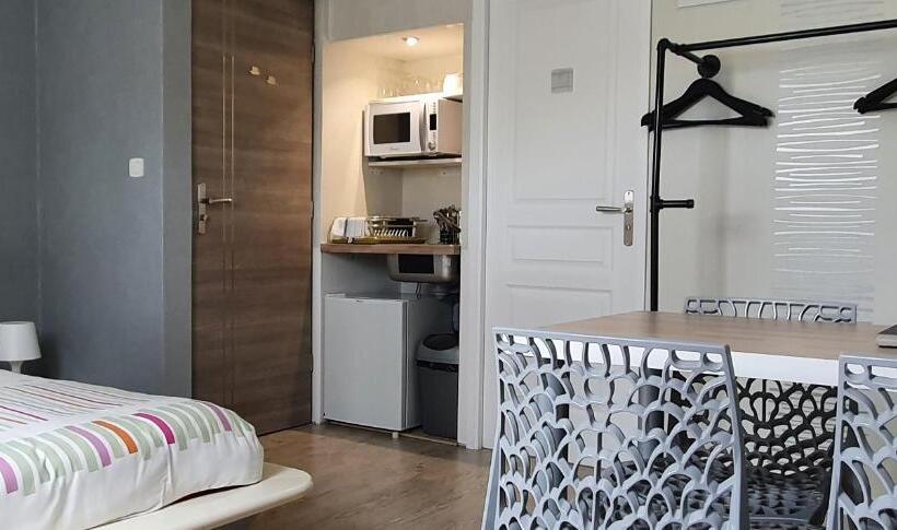 اتاق استاندارد با 2 تخت دوبل, Suite Parentale Du Relais De Drugy
