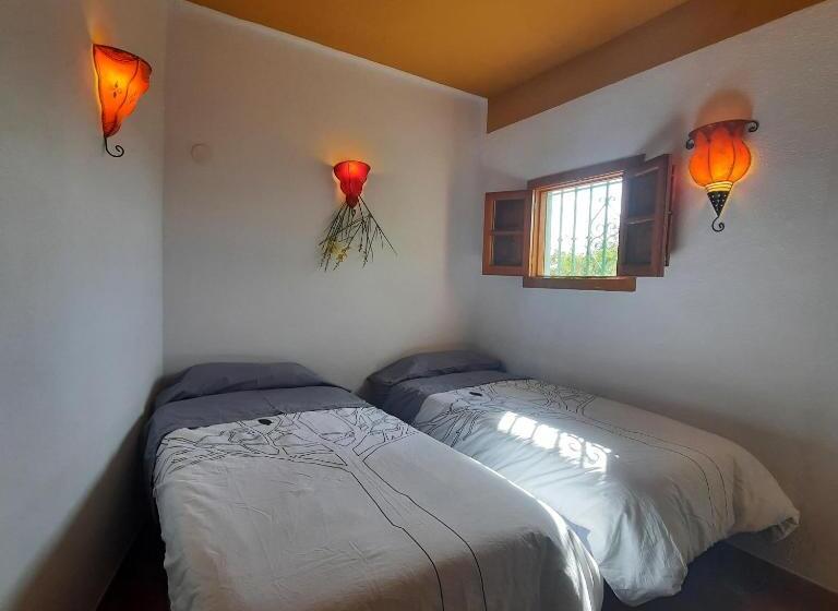 Номер Стандарт, Alpujarra Guesthouse, Habitaciones En Un Cortijo Sostenible Y Aislado En Medio De La Nada En Parque
