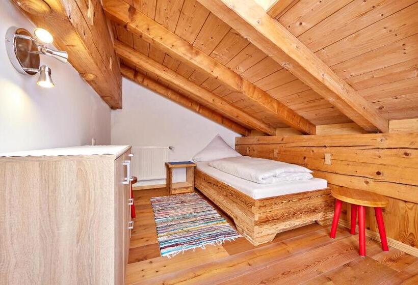 Четырехместный Номер Стандарт с Балконом, Appartements Gasthof Schleifmühle Unterammergau