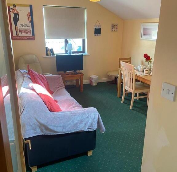 标准间, Edwards Cosy B&b