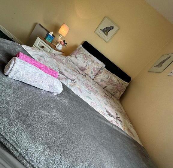 标准间, Edwards Cosy B&b
