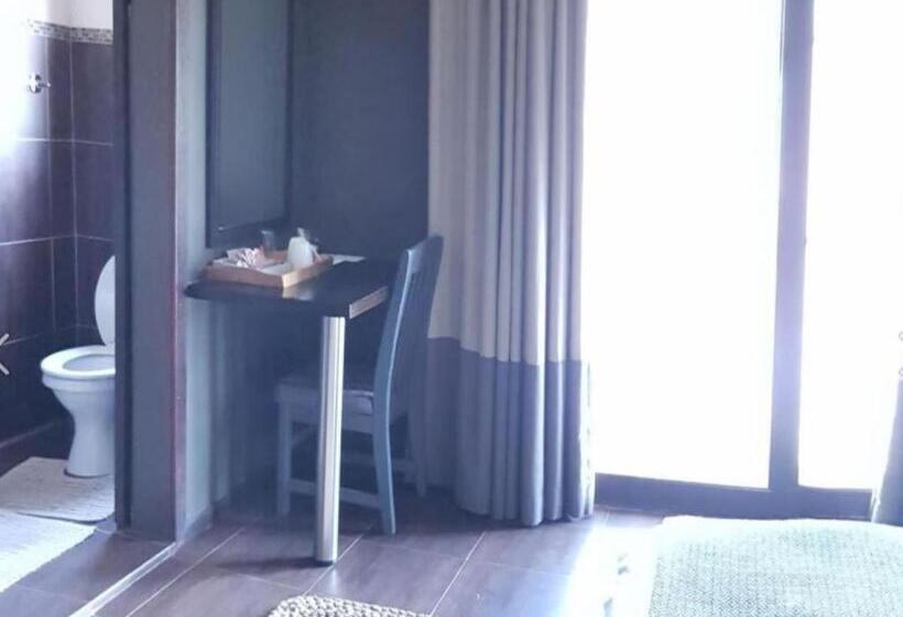 Номер Стандарт, Kusile Guest House