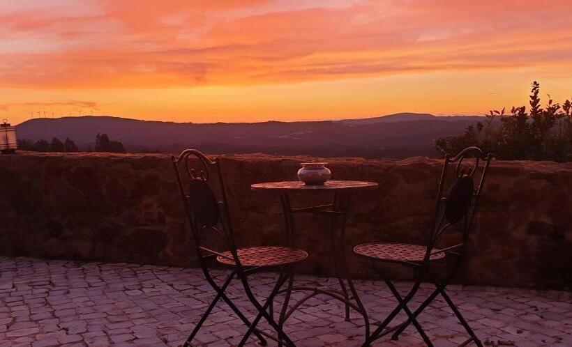 اتاق استاندارد با چشم‌انداز کوهستان, Casa Belavista Penela   Charming Guest House   Adults Only