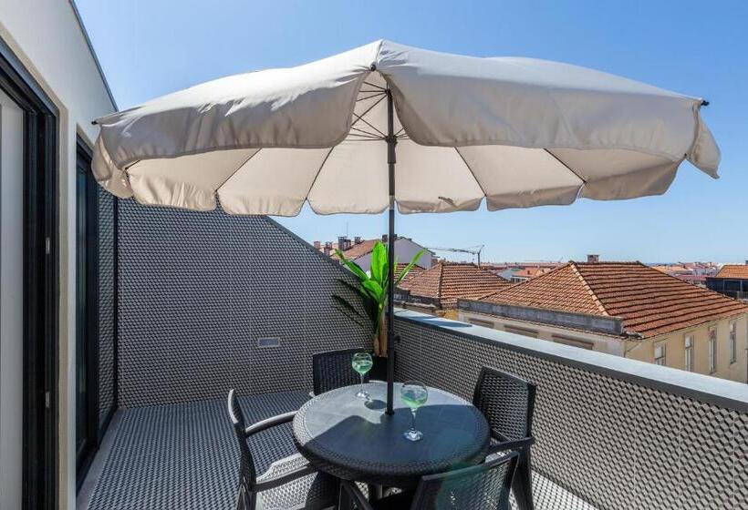 1 Bedroom Penthouse Apartment, Nell&and&jess