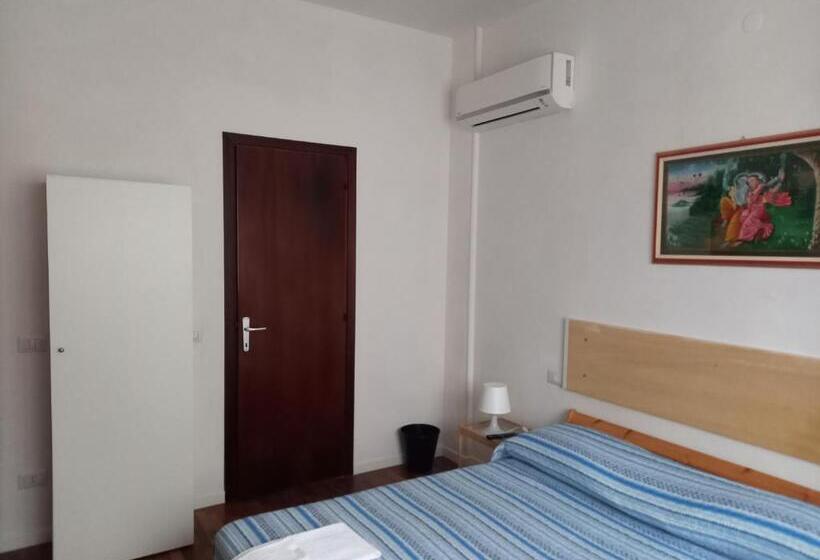 اتاق استاندارد سه نفره, B&b Il Canale