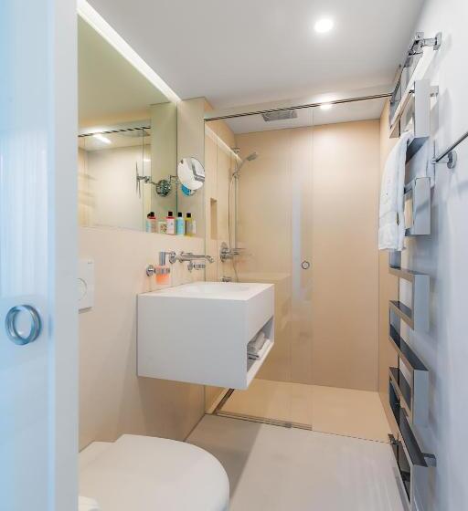 高级工作室, Visionapartments Basel Nauenstrasse   Contactless Check In