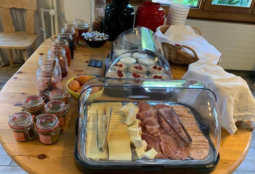Номер Стандарт, Hôtel Restaurant Eden