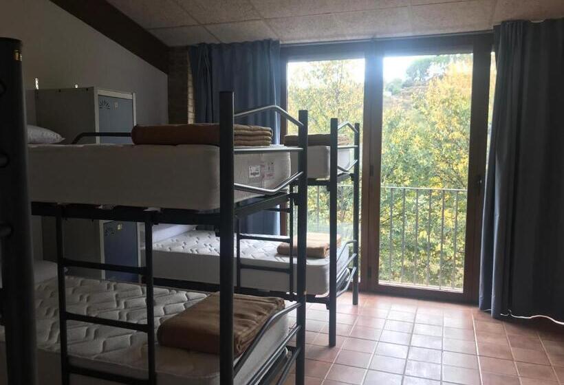 Кровать в Общей Комнате, Albergue De Castillazuelo
