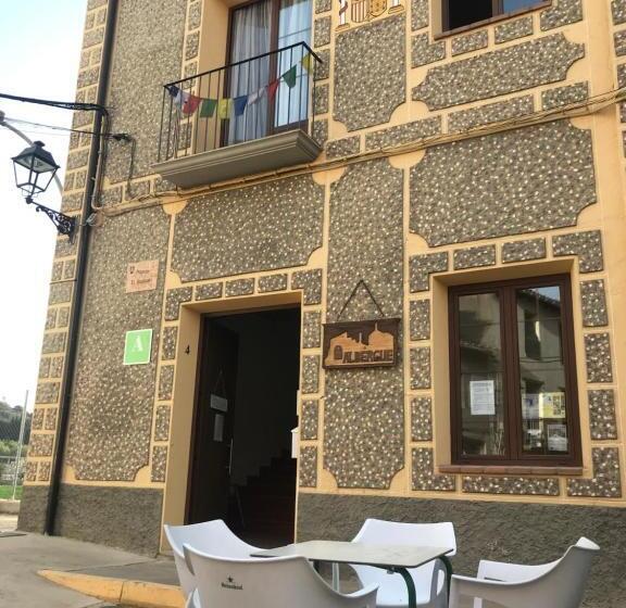 Кровать в Общей Комнате, Albergue De Castillazuelo