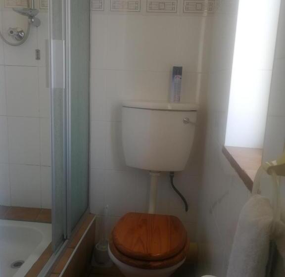 اتاق استاندارد, Bonani B & B