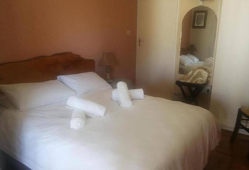 اتاق استاندارد یک نفره, Bonani B & B