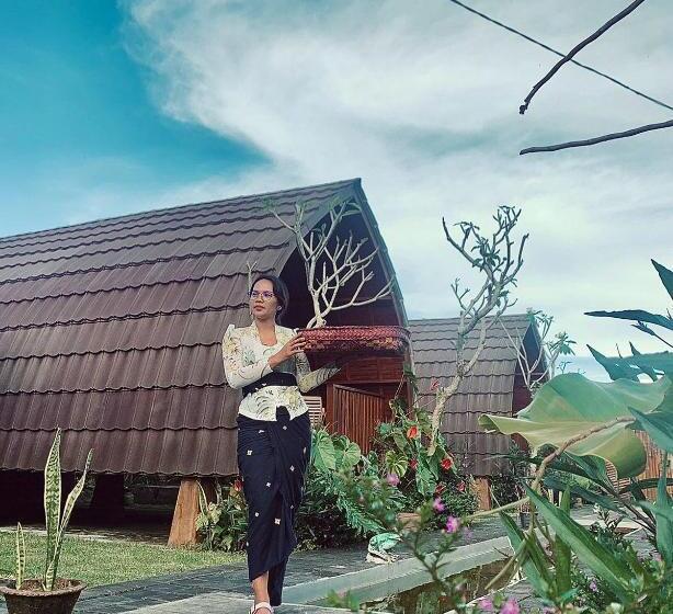이코노미 룸, Umah Lumbung Bedugul
