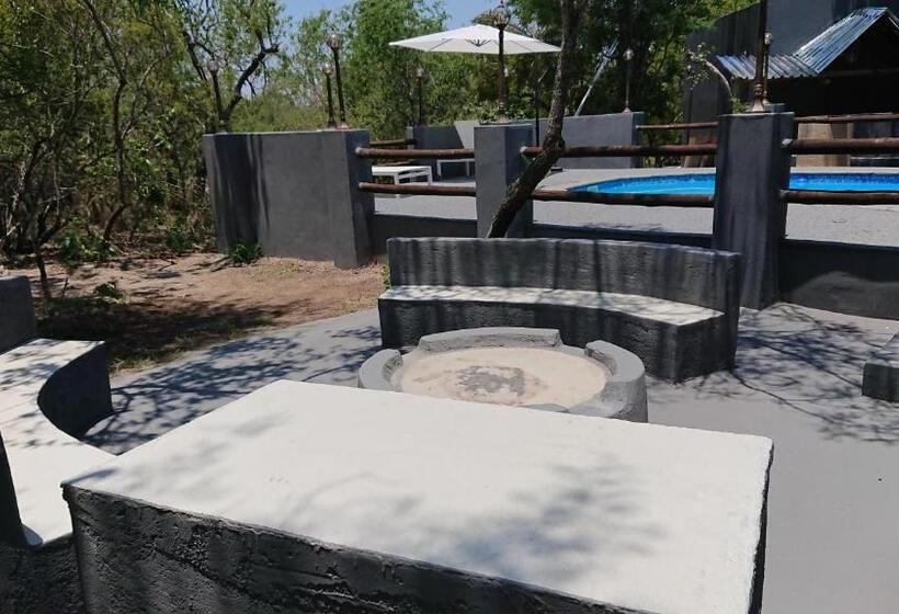 خانه 2 خوابه, Svh Bush Lodge