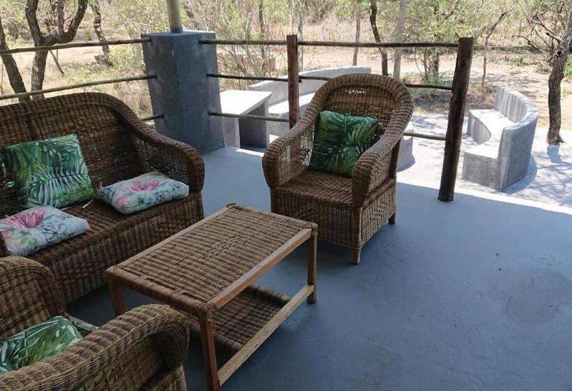 خانه 2 خوابه, Svh Bush Lodge