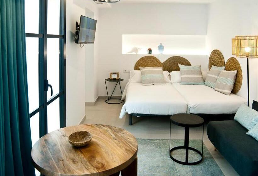 استودیو استاندارد با تراس, Aparthotel El Cargol
