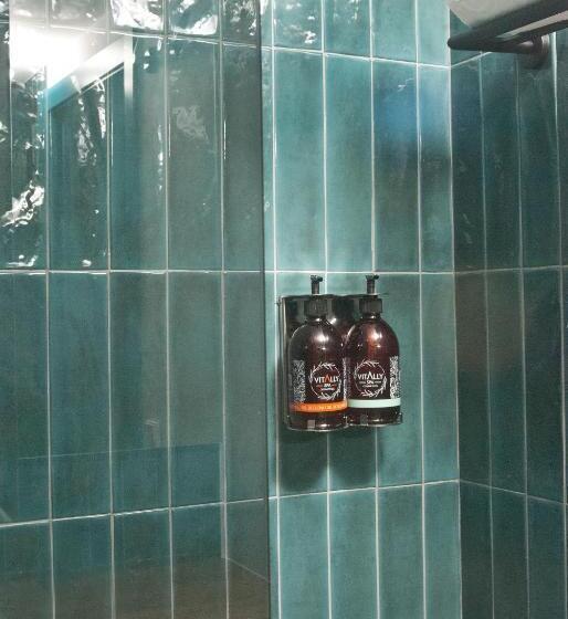 استودیوی استاندارد, Aparthotel El Cargol