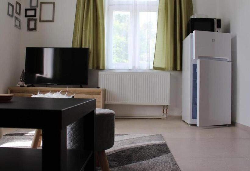 套房, Apartmány V Podhradí