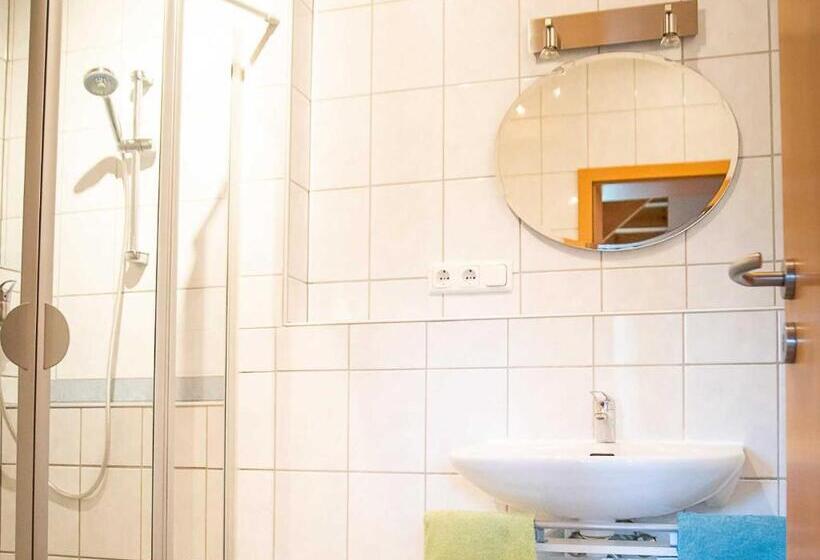 Apartamento 1 Dormitório Vista Jardim, Ennerla Hof