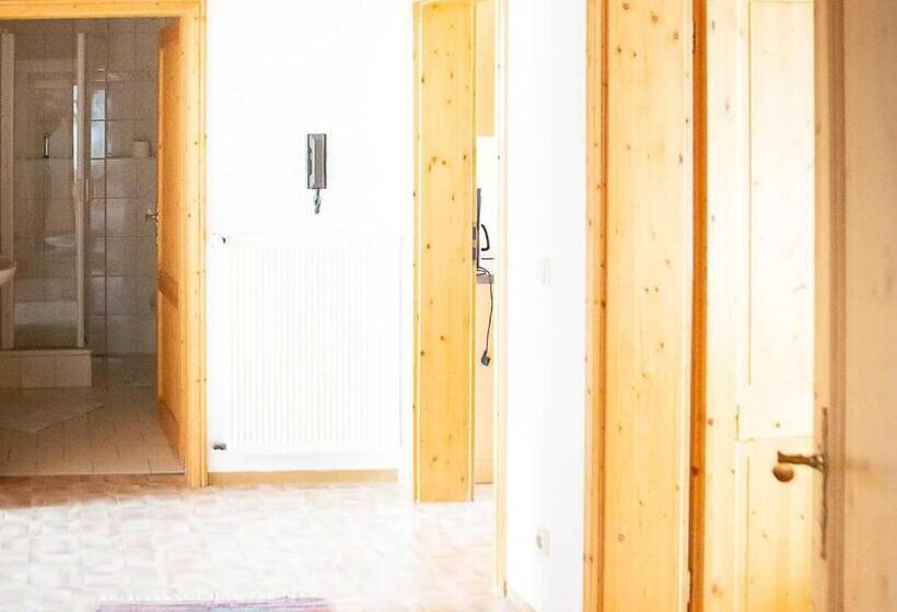 Apartamento 2 Dormitórios, Ennerla Hof
