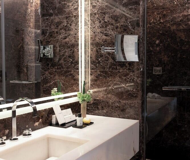 سوئیت با چشم‌انداز, The First Arte   Preferred Hotels & Resorts