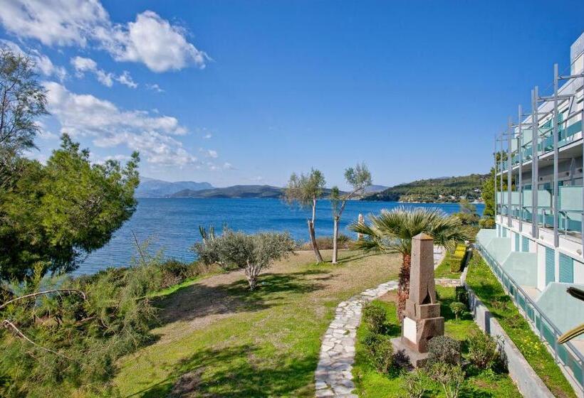 سوییت سینیور با چشم‌انداز دریا, Xenia Poros Image
