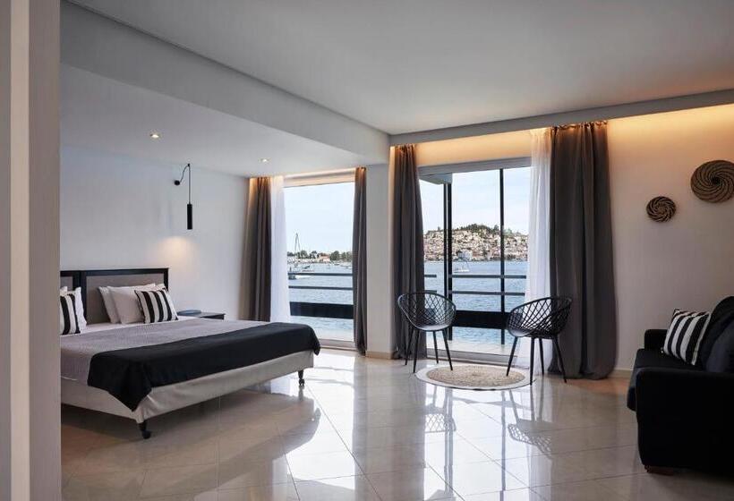 سوئیت مستر با چشم‌انداز دریا, Xenia Poros Image