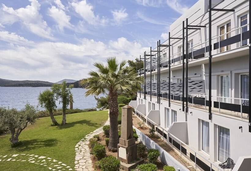 سوییت سینیور با چشم‌انداز دریا, Xenia Poros Image