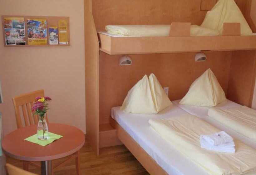 اتاق استاندارد سه نفره, Jufa Hotel Kaprun