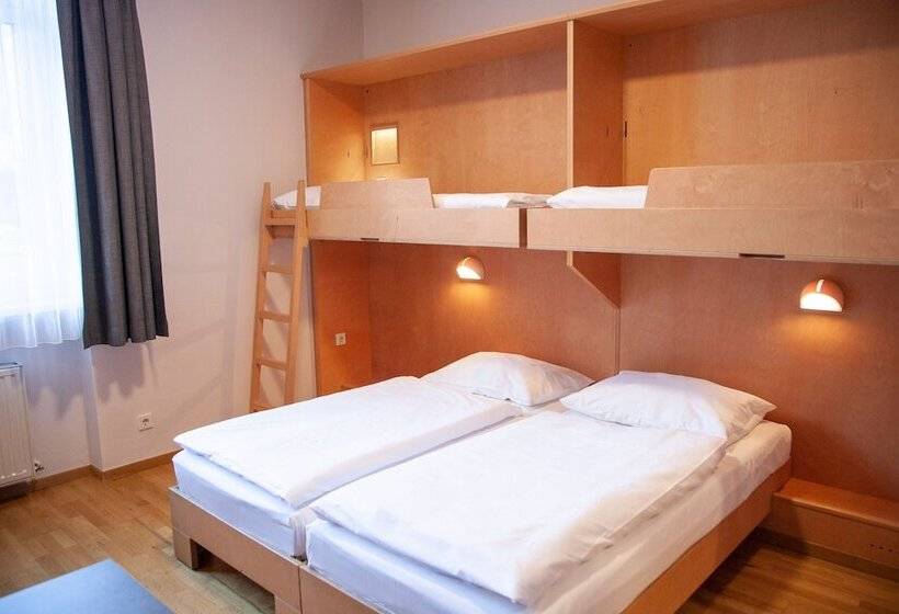 اتاق استاندارد چهار تخته, Jufa Hotel Kaprun