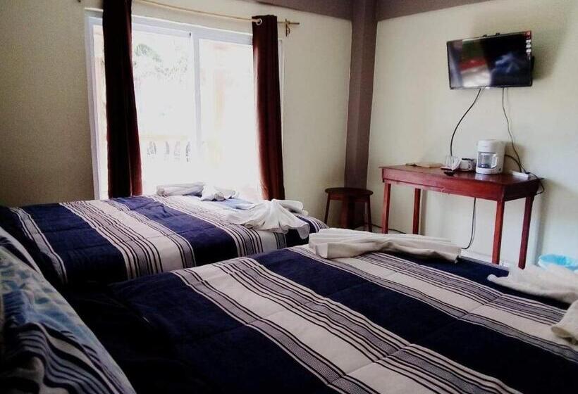 Habitación Estándar, La Delphina Bed And Breakfast Bar And Grill