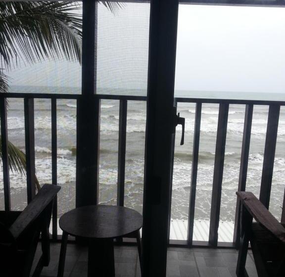 Suite Vista Mar, La Delphina Bed And Breakfast Bar And Grill