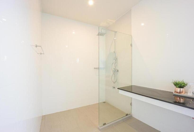 سوییت خانوادگی, Akard Private Villas Sattahip