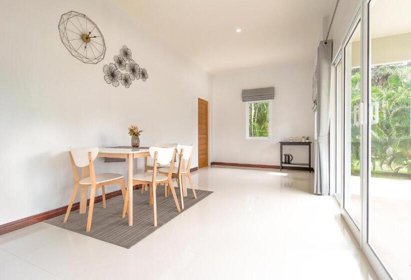 سوییت خانوادگی, Akard Private Villas Sattahip